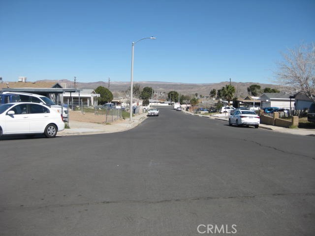 Detail Gallery Image 6 of 13 For 2040 Yosemite Dr, Barstow,  CA 92311 - 3 Beds | 1/1 Baths