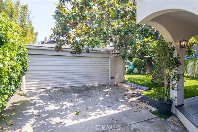 Detail Gallery Image 38 of 48 For 640 Raymond, Santa Monica,  CA 90405 - 4 Beds | 3 Baths