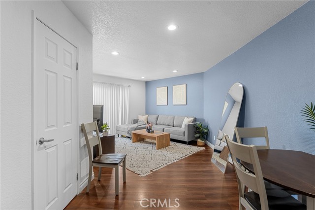 788 Gianni Dr., Corona CA: https://media.crmls.org/medias/0d01e67c-3048-454a-ae15-ff4f2da99dc1.jpg