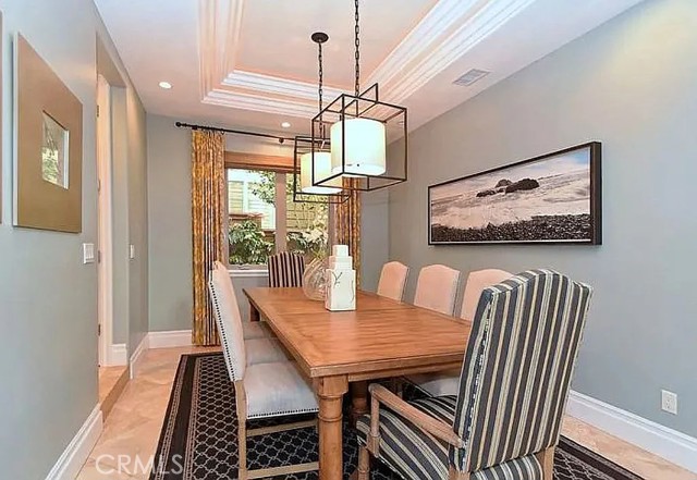 Detail Gallery Image 4 of 21 For 3200 Elm Ave, Manhattan Beach,  CA 90266 - 5 Beds | 4/1 Baths