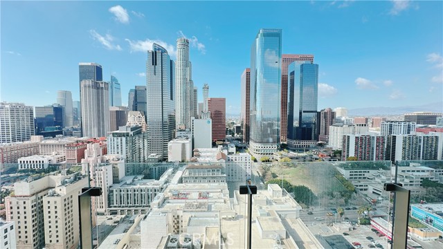 Detail Gallery Image 7 of 16 For 400 S Broadway #3106,  Los Angeles,  CA 90013 - 1 Beds | 1 Baths