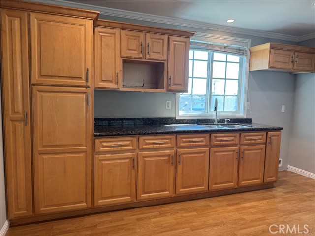 Detail Gallery Image 7 of 19 For 15916 S Manhattan Pl #2,  Gardena,  CA 90247 - 2 Beds | 1 Baths