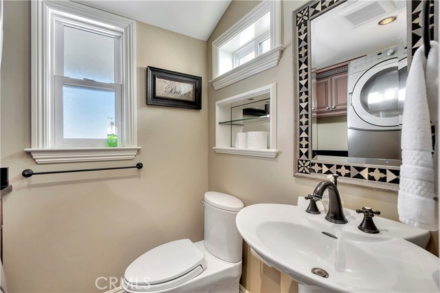 150 Cress Street, Laguna Beach CA: https://media.crmls.org/medias/0d03c334-5625-4836-9682-66e0593f944a.jpg