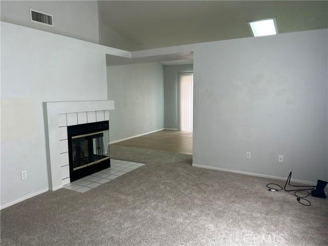 3917 Klamath River Drive, Ontario CA: https://media.crmls.org/medias/0d0477bb-b5bf-47ba-a3a1-978bf6fd4ecc.jpg