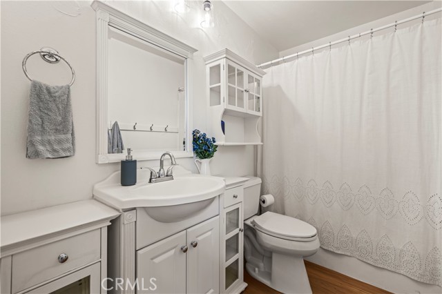 16606 Shinedale Drive, Canyon Country CA: https://media.crmls.org/medias/0d04c220-3c2d-4be5-9789-de6068d9ecb3.jpg