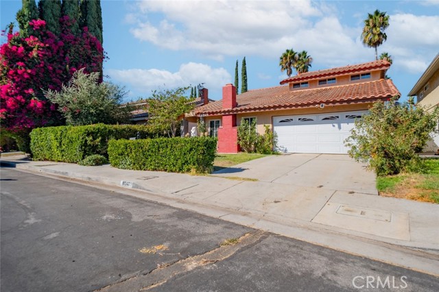 Detail Gallery Image 1 of 39 For 18247 Sylvan St, Tarzana,  CA 91335 - 4 Beds | 3 Baths