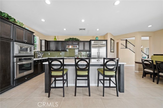 12729 Indian Ocean Drive, Etiwanda CA: https://media.crmls.org/medias/0d05b171-3725-47b4-8951-93697f0c5d3c.jpg