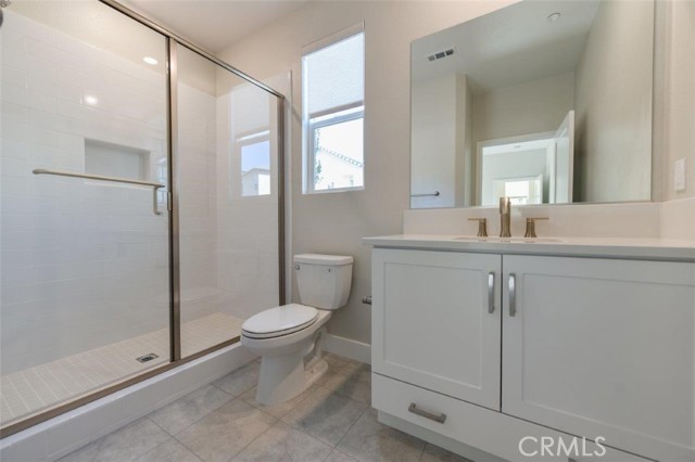 Detail Gallery Image 11 of 28 For 132 Chorus, Irvine,  CA 92618 - 4 Beds | 3/1 Baths