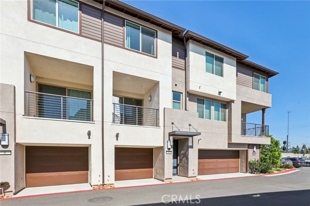 Detail Gallery Image 2 of 21 For 1571 Lima #5,  Placentia,  CA 92870 - 1 Beds | 1/1 Baths