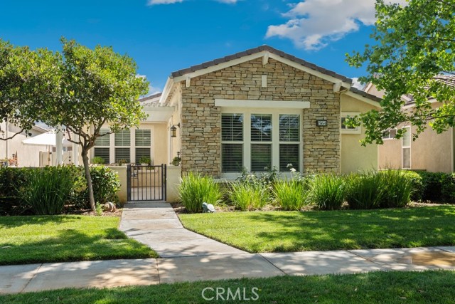 1564 Four Seasons Circle, Beaumont CA: https://media.crmls.org/medias/0d068a0d-65a2-4149-b28d-4f9469e27584.jpg
