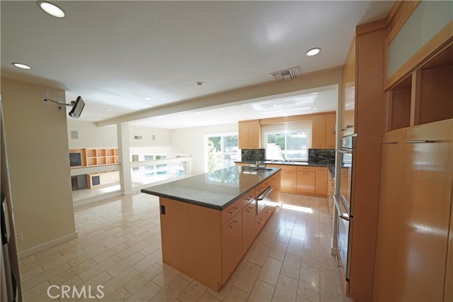 Detail Gallery Image 12 of 34 For 7156 Castle Peak, West Hills,  CA 91307 - 4 Beds | 3 Baths