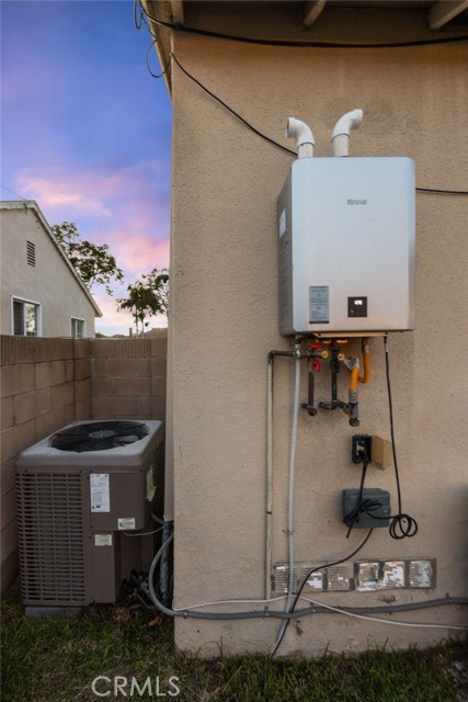 Detail Gallery Image 33 of 48 For 1231 S Baker, Santa Ana,  CA 92707 - 3 Beds | 1 Baths