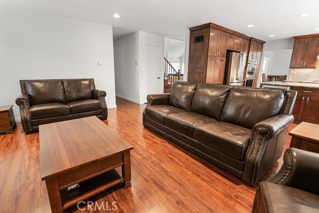 5335 Alfonso DR, Agoura Hills CA: https://media.crmls.org/medias/0d078ab0-76d9-4c0d-9e3e-faba8f5c776f.jpg
