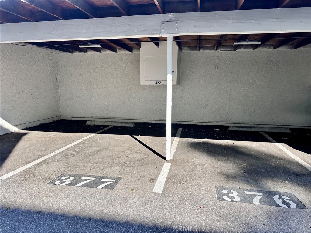 https://media.crmls.org/medias/0d07a14d-a01c-4995-bd80-20c766e8e71d.jpg?preset=X-Large