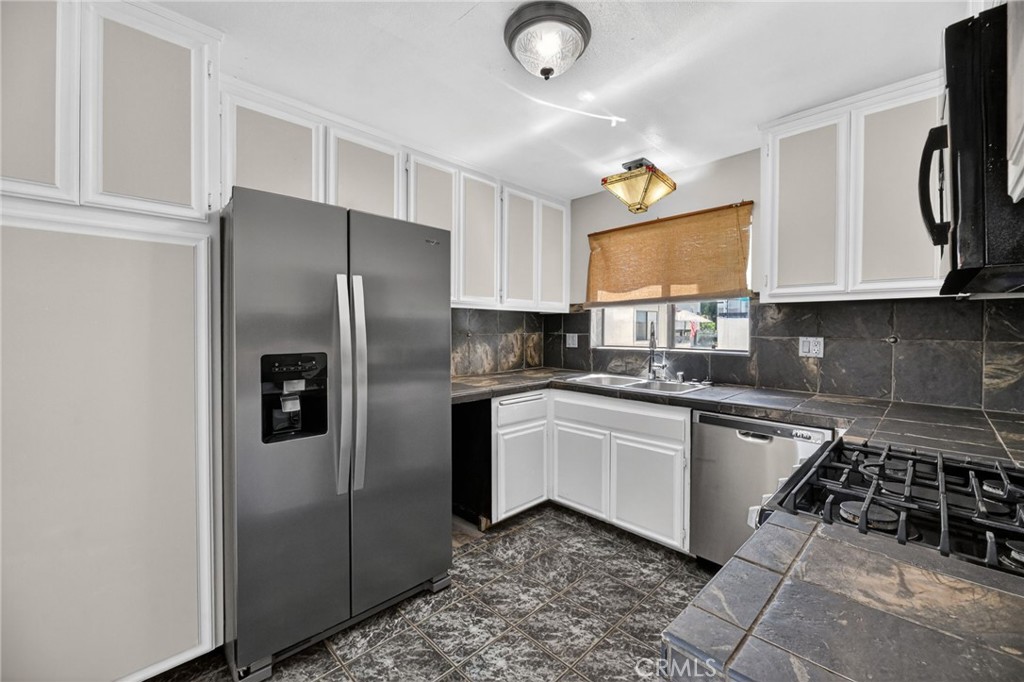 7526 Jerez Court - photo 19