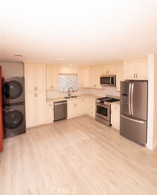 Detail Gallery Image 12 of 12 For 10219 Lev, Arleta,  CA 91331 - 2 Beds | 1 Baths