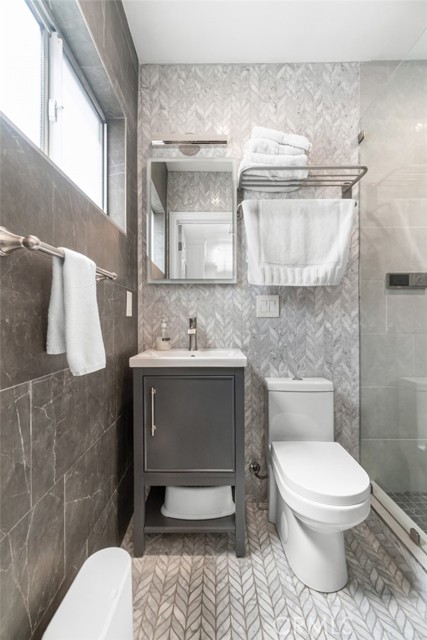Detail Gallery Image 23 of 45 For 1742 Dixon St, Redondo Beach,  CA 90278 - 3 Beds | 2 Baths