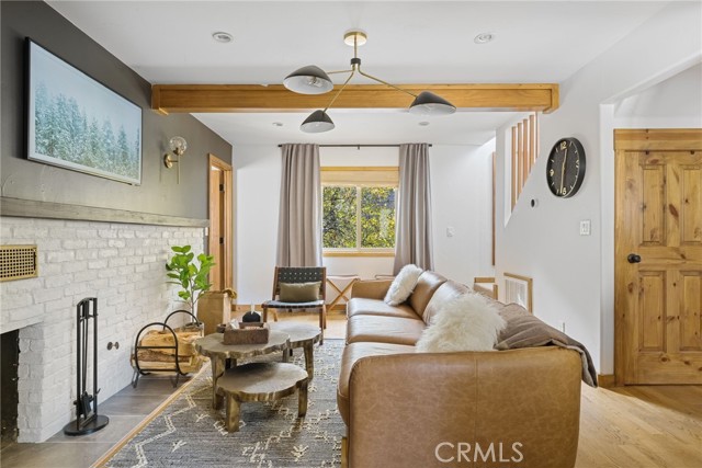 29387 Lake View Drive, Cedar Glen CA: https://media.crmls.org/medias/0d08681d-d187-4c61-86c0-36ed8169cb07.jpg