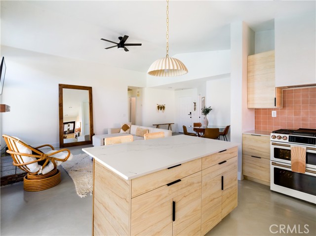 65800 Avenida Ladera, Desert Hot Springs CA: https://media.crmls.org/medias/0d08ca86-4a9b-4e3b-8734-9c924506fbfb.jpg