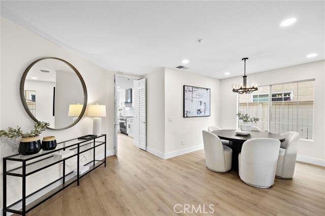 Detail Gallery Image 14 of 62 For 17 Rhode Island, Irvine,  CA 92606 - 5 Beds | 3 Baths