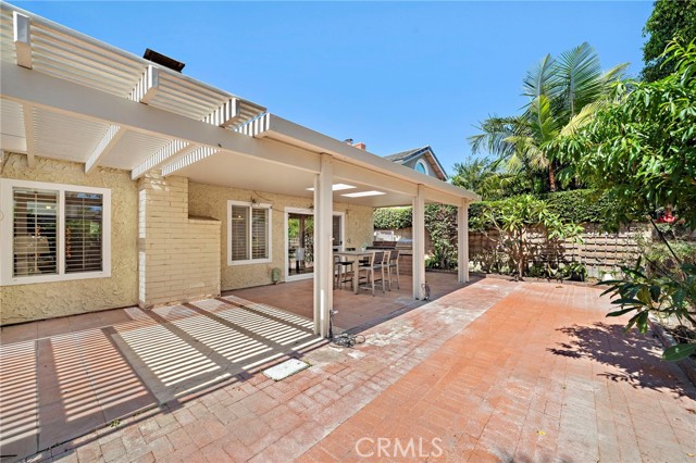 19352 Sailwind Lane, Huntington Beach CA: https://media.crmls.org/medias/0d0a06af-df6f-4b72-bd88-684db8d96a5d.jpg