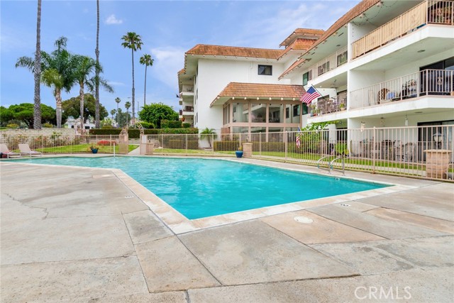 2501 S El Camino Real, San Clemente CA: https://media.crmls.org/medias/0d0a6ac0-ab07-4e49-acd8-505081e1399c.jpg