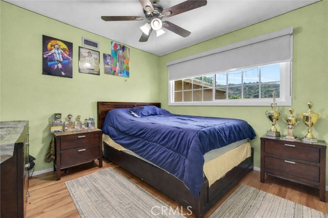 Detail Gallery Image 13 of 20 For 449 E Haltern, Glendora,  CA 91740 - 4 Beds | 2/1 Baths