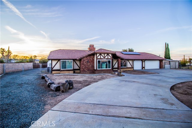 Detail Gallery Image 2 of 29 For 17420 Aspen St, Hesperia,  CA 92345 - 4 Beds | 2/1 Baths