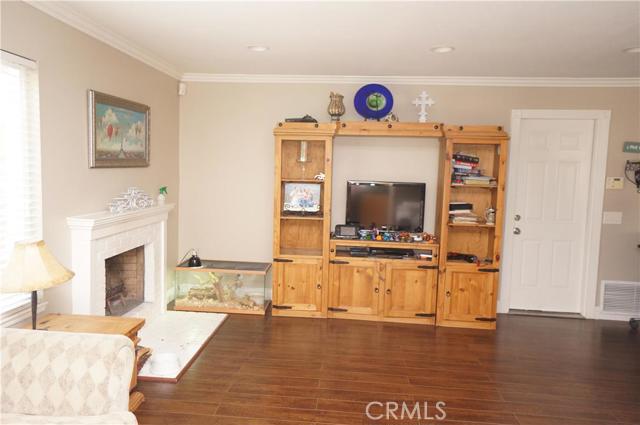 322 Dover Avenue, Brea CA: https://media.crmls.org/medias/0d0cb9f4-22fe-4316-9357-504c8773bfbb.jpg
