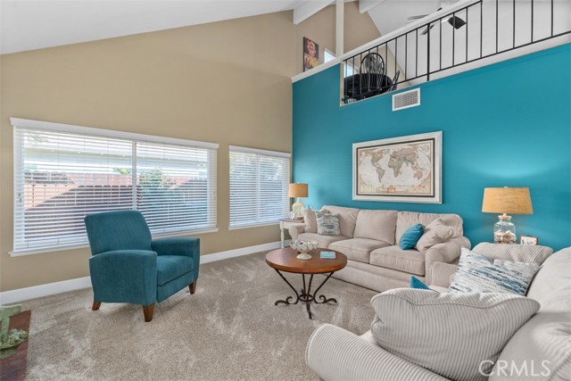 Detail Gallery Image 9 of 48 For 11608 Onyx, Cypress,  CA 90630 - 5 Beds | 3 Baths