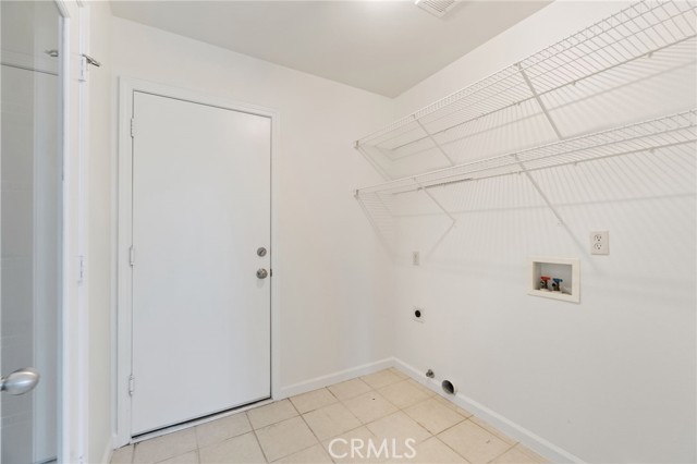 Detail Gallery Image 16 of 37 For 5647 W Carmen Ave, Fresno,  CA 93722 - 3 Beds | 2 Baths