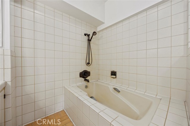 Detail Gallery Image 18 of 35 For 240 S Real, Bakersfield,  CA 93309 - 3 Beds | 2 Baths