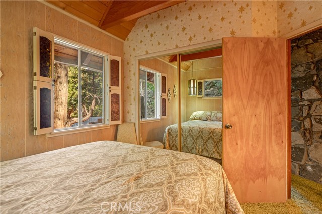 24379 Bernard, Crestline, CA 92325