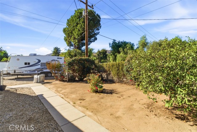 8876 Pigeon Pass, Moreno Valley CA: https://media.crmls.org/medias/0d0f632f-d363-4e22-8e6e-c8e380e2559a.jpg