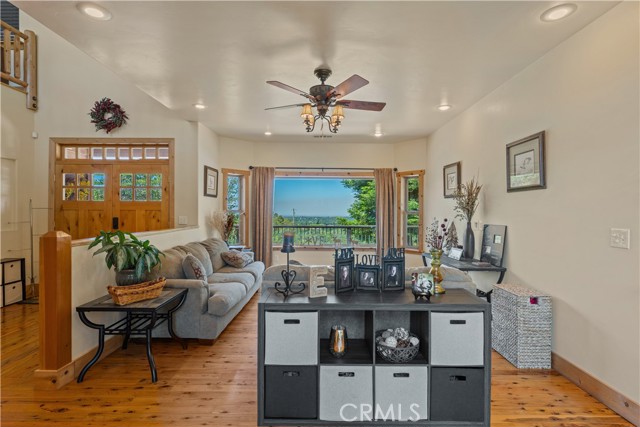 82 Patenaude Court, Oroville CA: https://media.crmls.org/medias/0d102d3f-e2e6-4d8a-b80a-ddce251e80b1.jpg