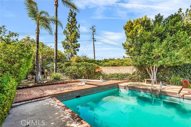 8404 Joan Lane, West Hills CA: https://media.crmls.org/medias/0d10a3b0-31c2-43ea-bba2-009ac5372abb.jpg