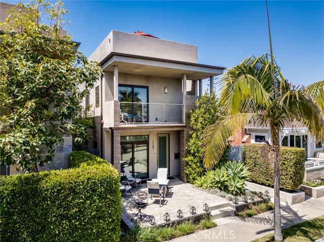 Front Image Thumbnail for CROC26084734