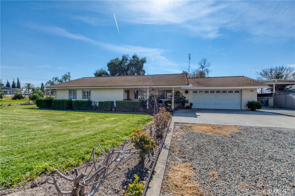 0D10E22C 22D1 4911 92A3 39F9445A54C0 25540 Lynn Place #B, Madera, Ca 93638 &Lt;Span Style='BackgroundColor:transparent;Padding:0Px;'&Gt; &Lt;Small&Gt; &Lt;I&Gt; &Lt;/I&Gt; &Lt;/Small&Gt;&Lt;/Span&Gt;