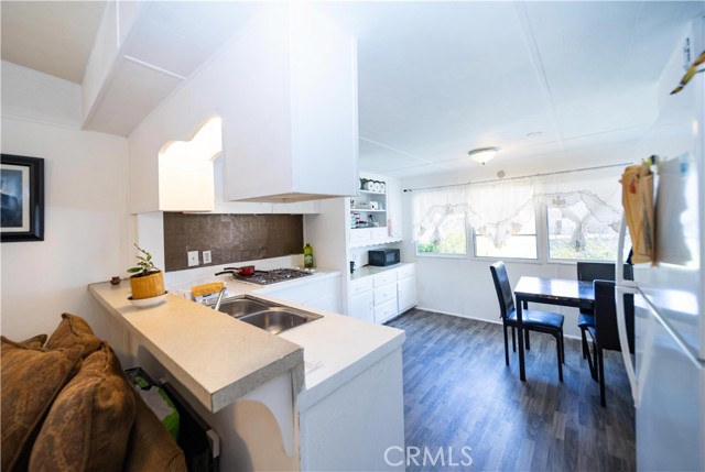 25521 Lincoln Avenue, Hemet CA: https://media.crmls.org/medias/0d113da1-efa6-456f-93f5-50c98eccc250.jpg