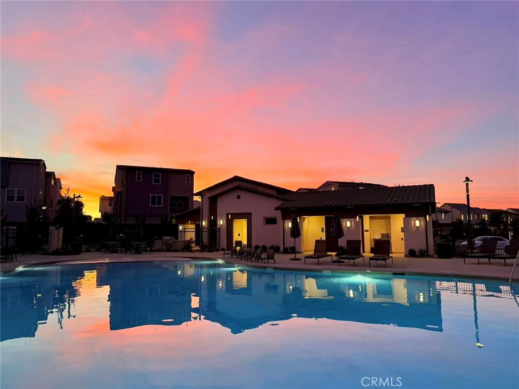 MLS #WS25276842 image #6