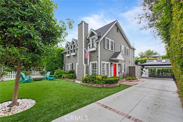4323 Laurelgrove Avenue, Studio City CA: https://media.crmls.org/medias/0d11acb0-151e-4235-8463-53873183a3d6.jpg