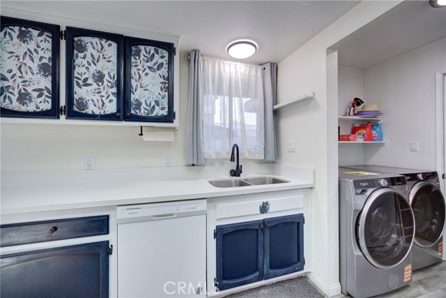 606 E Newlove Drive, Santa Maria CA: https://media.crmls.org/medias/0d122490-2a30-4761-8874-600d4fd3a918.jpg