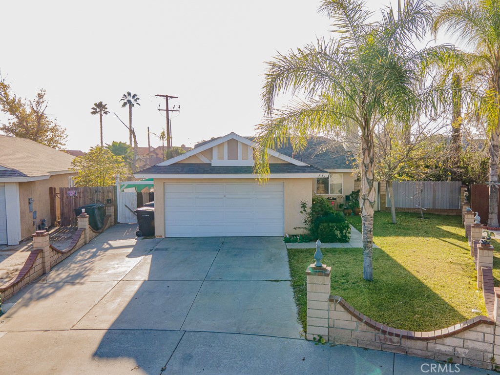 1830 Sandcastle Drive, Perris, CA 92571