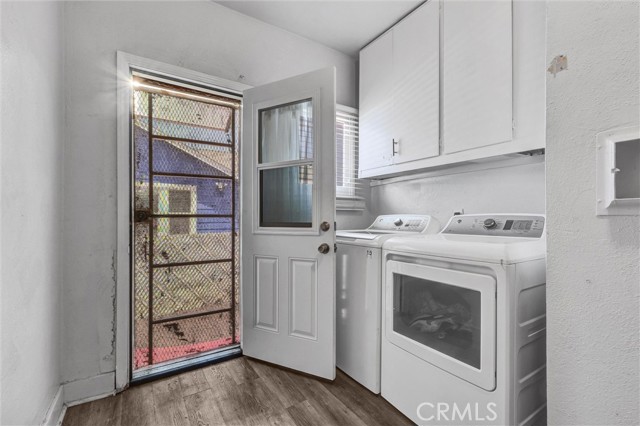 2850 S Norton Ave, Los Angeles CA: https://media.crmls.org/medias/0d12c3e5-9850-452c-9cc7-c6af2a236695.jpg