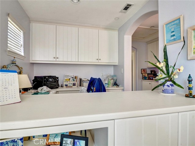 WONDERFUL OFFICE AREA