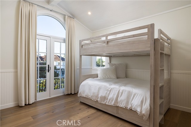 Detail Gallery Image 19 of 72 For 8 Gleneagles Dr, Newport Beach,  CA 92660 - 5 Beds | 5/1 Baths