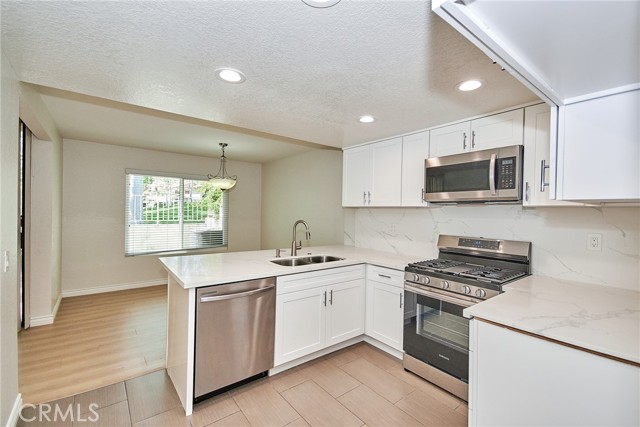 Detail Gallery Image 14 of 34 For 1139 Whitewater Dr #224,  Fullerton,  CA 92833 - 2 Beds | 2/1 Baths