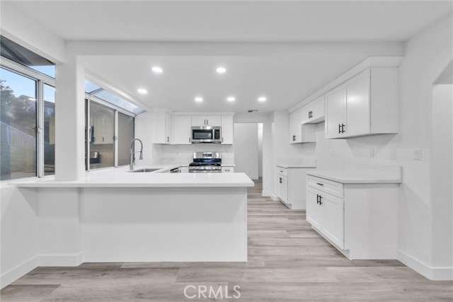 Detail Gallery Image 12 of 42 For 13219 Gold Rush, Corona,  CA 92883 - 4 Beds | 3 Baths