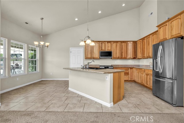 Detail Gallery Image 12 of 38 For 18695 Horseshoe Rd, Hidden Valley Lake,  CA 95467 - 3 Beds | 2/1 Baths