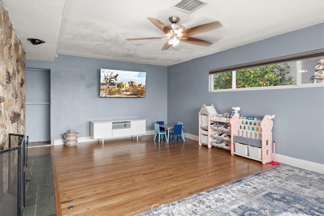 Detail Gallery Image 3 of 43 For 1304 Deauville Ct, San Bernardino,  CA 92404 - 4 Beds | 3 Baths